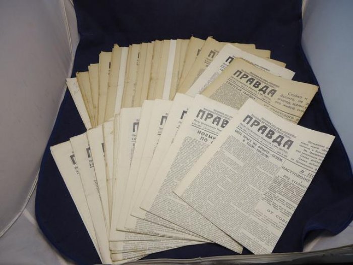 «Правда» №29 (ноябрь 1942): комплект выпусков газеты из блокадного Ленинграда